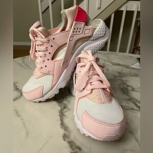 Nike Air Huarache Run Pink White Rose Pastel Size 5.5 Youth